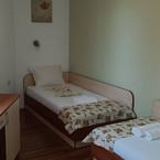 DOUBLE ROOM /2 beds/